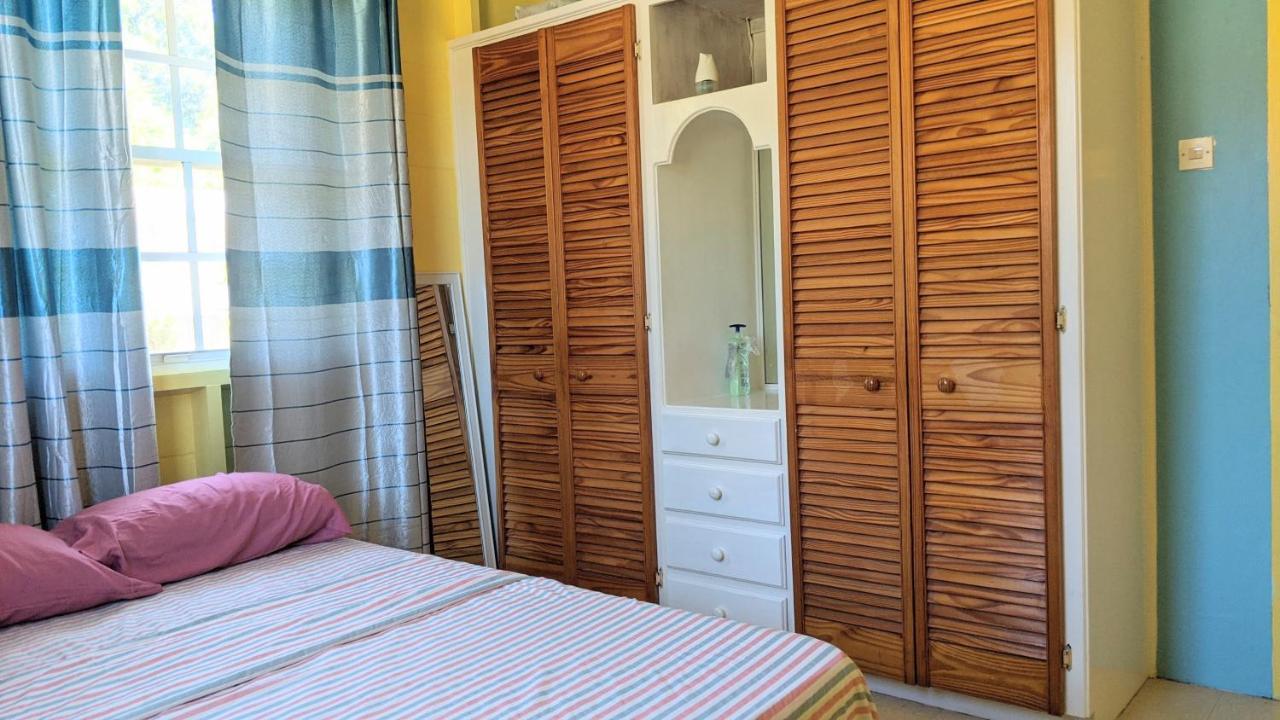 T.Cole'S Holiday Rental Saint James Eksteriør bilde